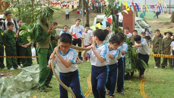 Trẻ có thêm nhiều kỹ năng sống bằng các hoạt động trải nghiệm, kết hợp vui chơi trong dịp hè